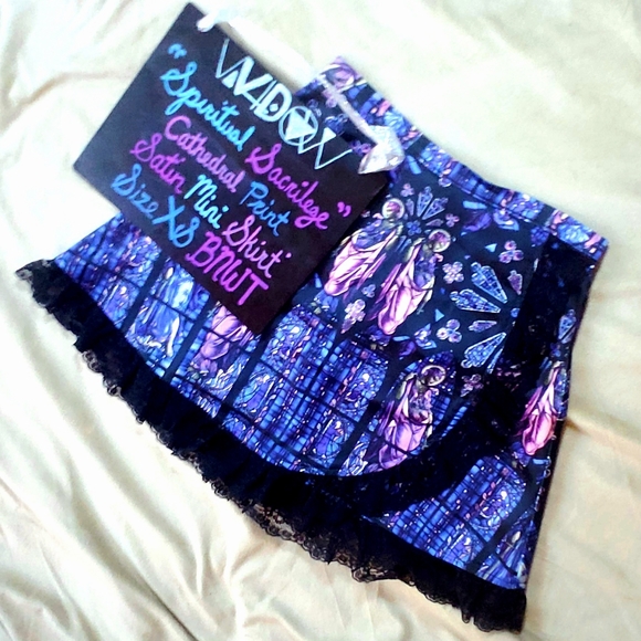 🕷 Widow: Spiritual Sacrilege Cathedral Print Satin Mini Skirt, Size XS, BNWT - Picture 14 of 16